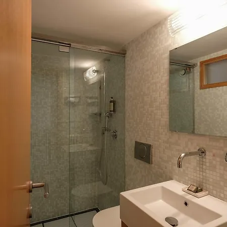 Milano 3*